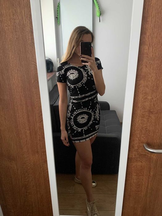 Czarna sukienka w azteckie wzory Asos - rozmiar 40