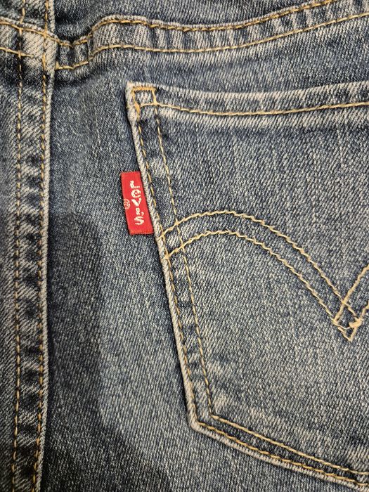Calças Levis 710 ankle super skinny