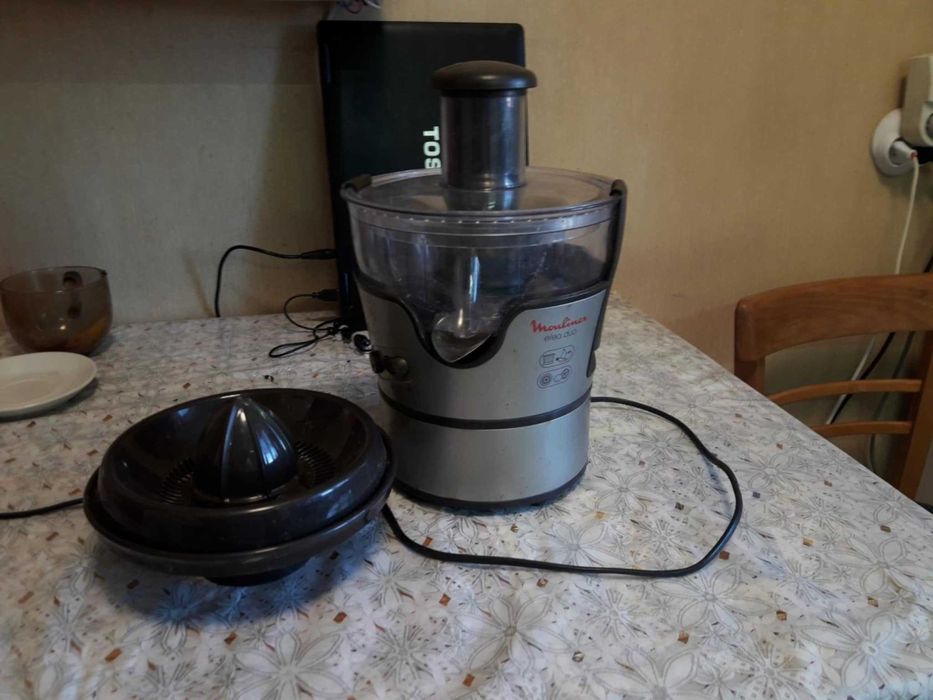 Соковижималка відцентрова