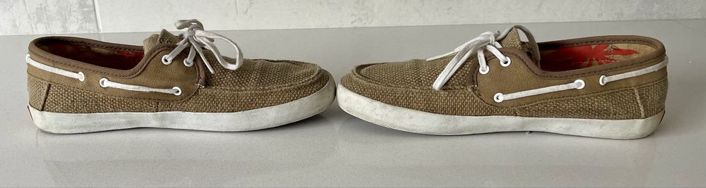 Sapatos Náuticos Vans Castanhos – Tamanho 40 EU