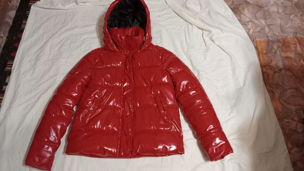 Курточка на девочку. S