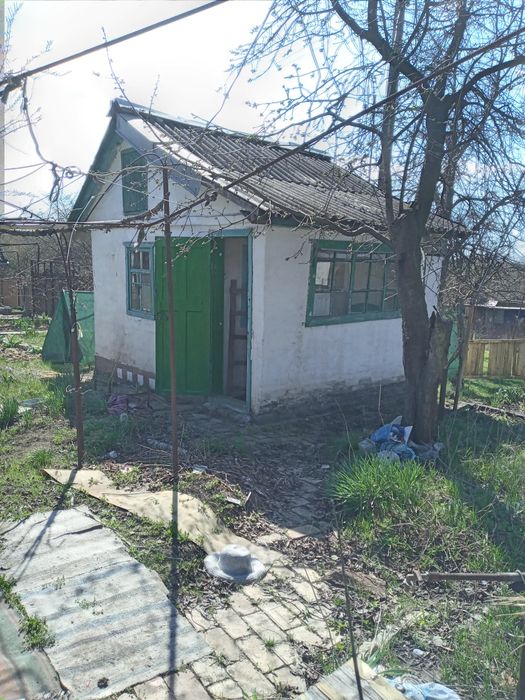 Продаж будинку баглей