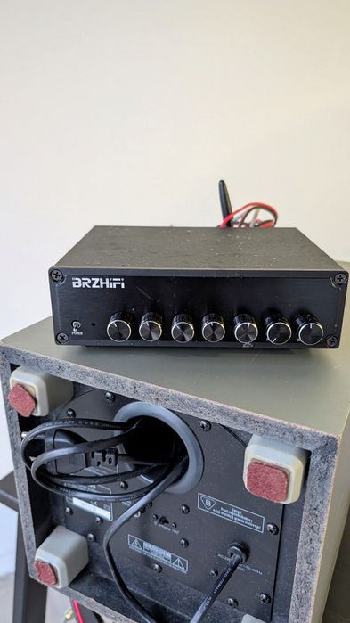 Sistema som 5.1 (amplificador + colunas)