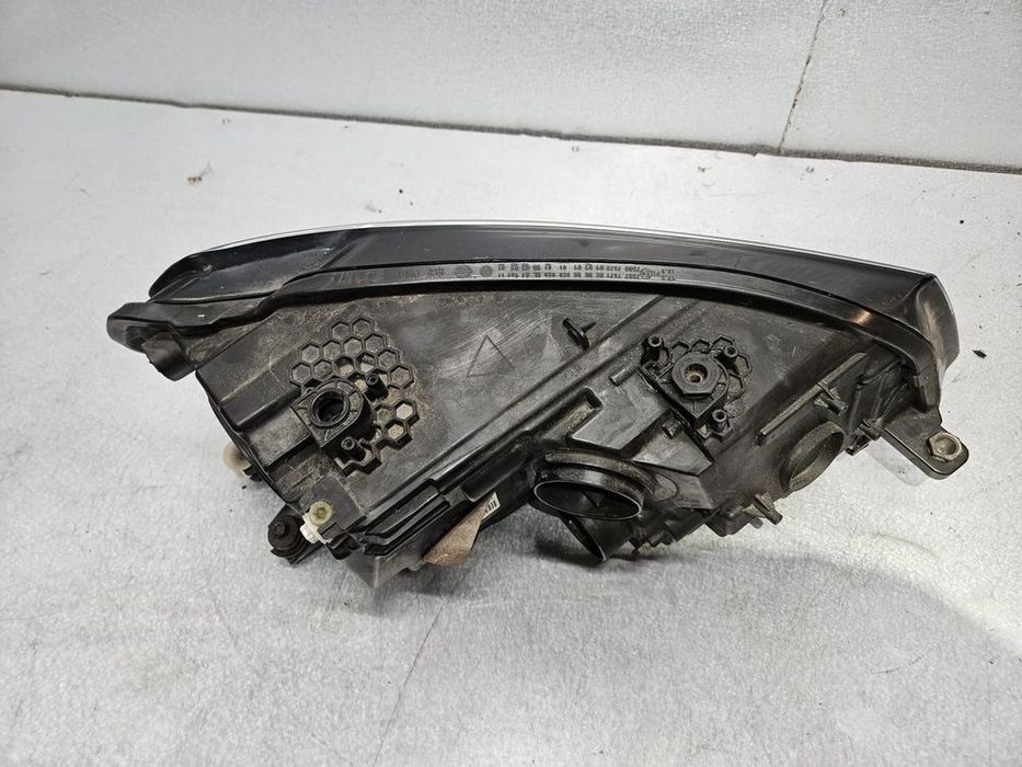 caddy 2k5 lampa przód lewa zwykła 15-20