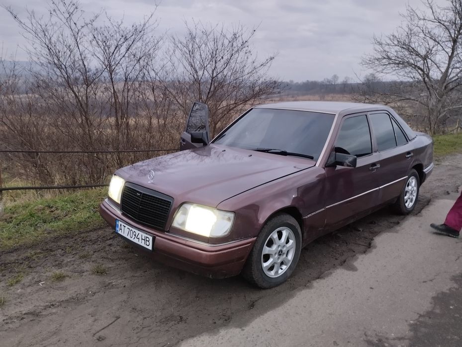 Продам 124 2.0 газ бензин 1994р