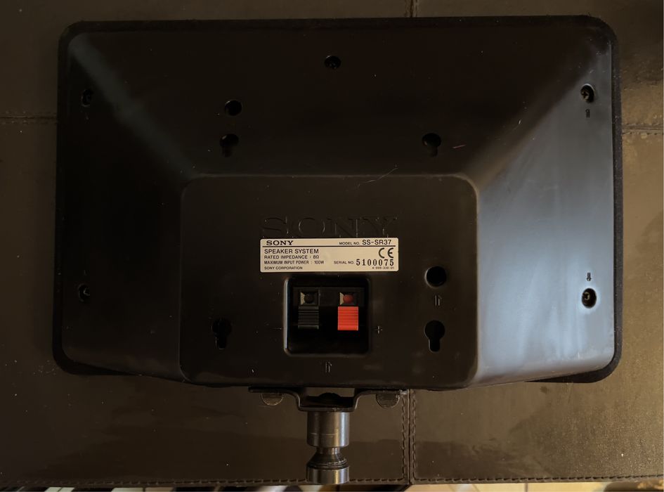 Vendo ou troco Colunas Sony Áudio Surround System com Suportes