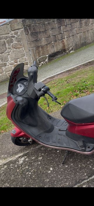 Scooter Elyseo com 80cc só pegar e andar