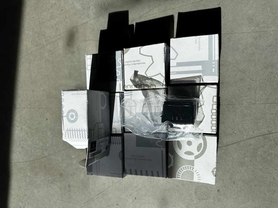 Кнопка блочок склопідйомника стеклоподъемника спрінтер W907 W910