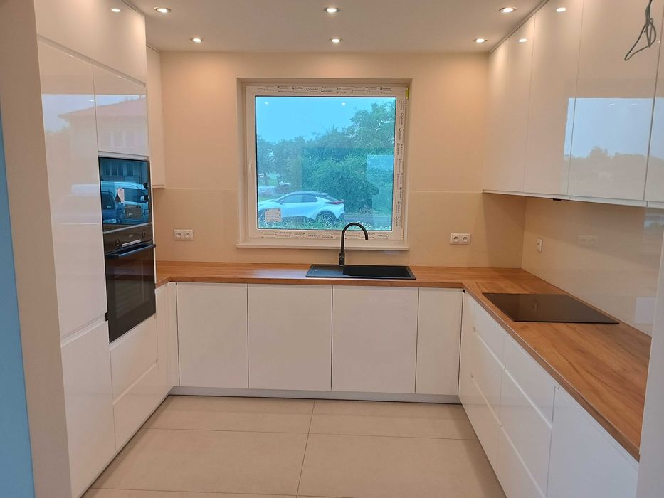 meble kuchenne pokojowe łazienkowe szafy