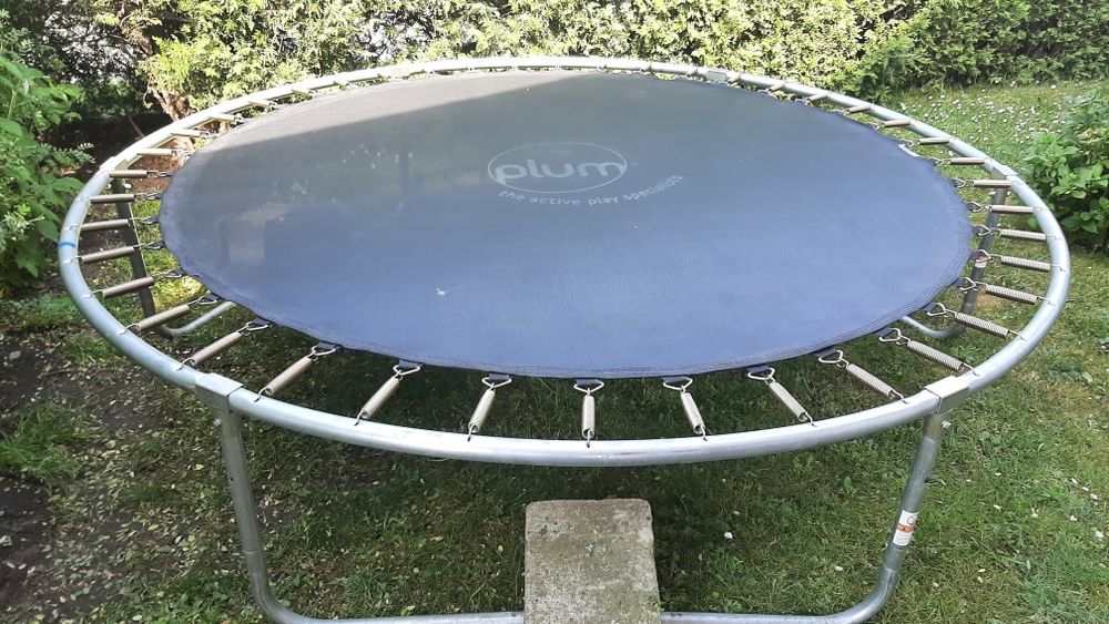 Trampolinę 245cm