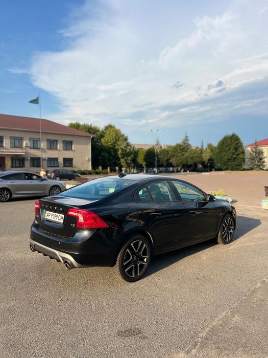 Volvo S60 2017 року.