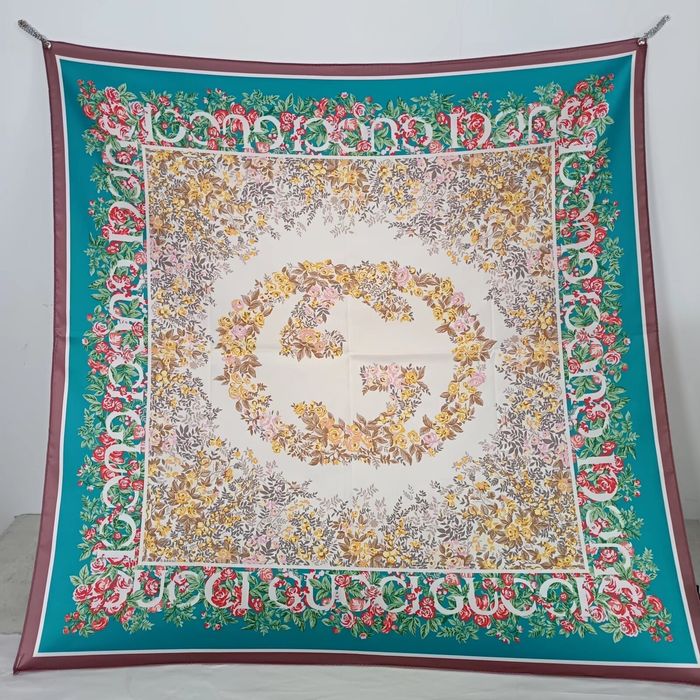 Nowa apaszka gucci 90x90 cm silk