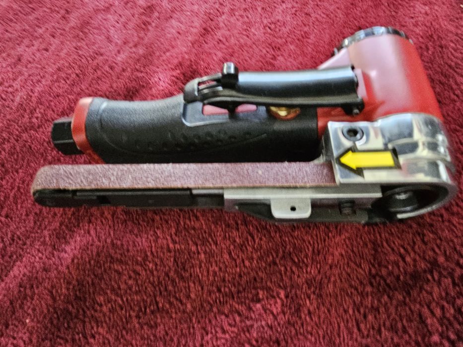 Szlifierka paskowa Chicago Pneumatic CP9779 nowa