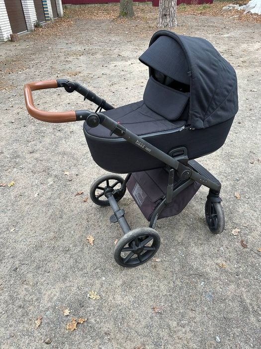 Коляска Roan Bass Next, в гарному стані