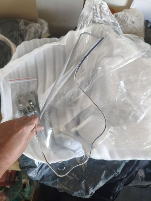 Стекло ветровое универсальное, обтекатель мото