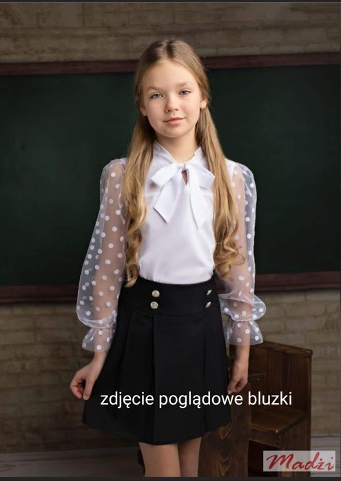 Strój galowy dziewczęcy 158