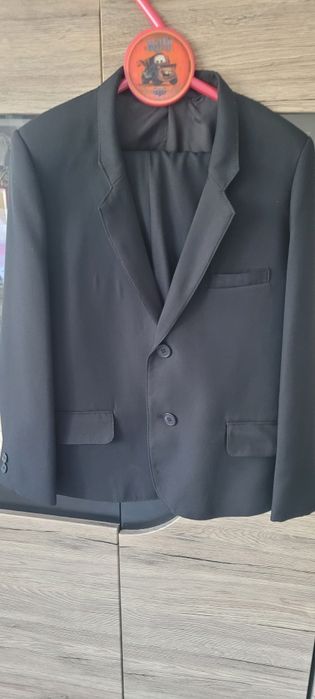 Garnitur chłopięcy r. 146/152