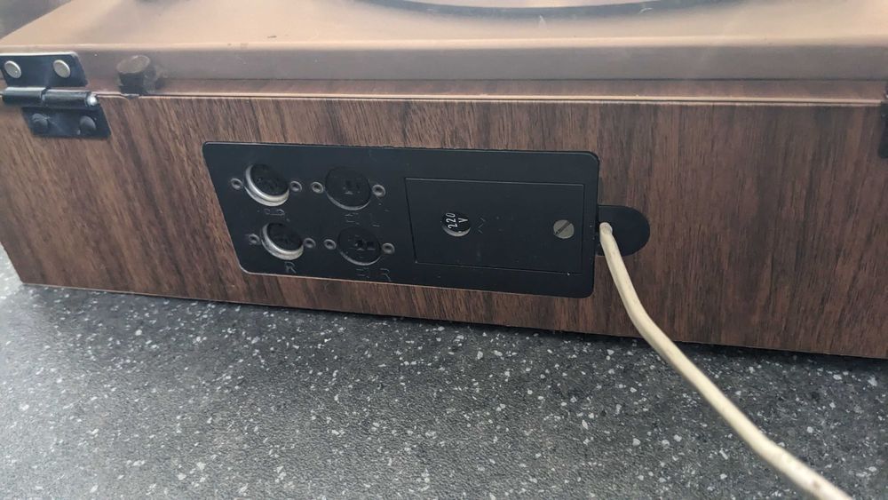 Вініловий програвач Philips 22-GF-560