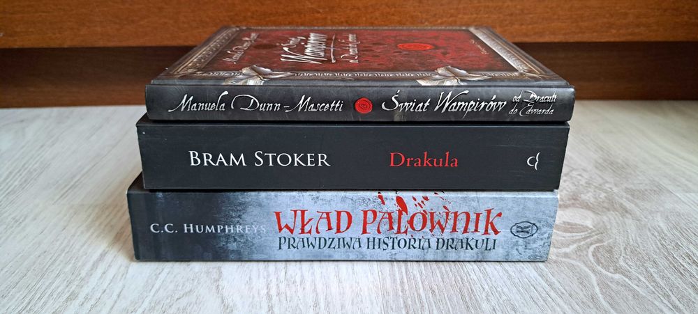 3x C.C. Humphreys Wład Palownik + Bram Stoker Drakula + Manuela Dunn-Mascetti Świat wampirów