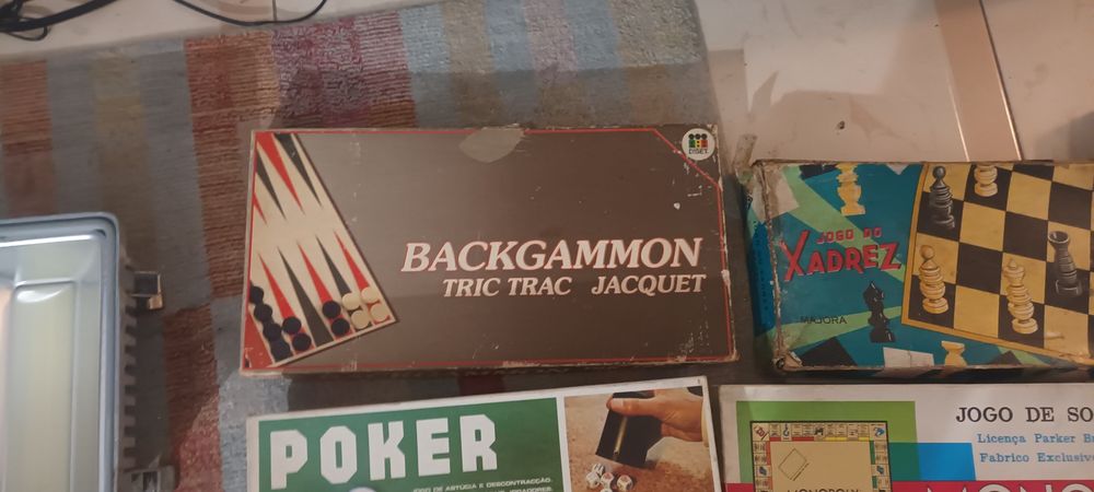 Jogo back gammon 5€