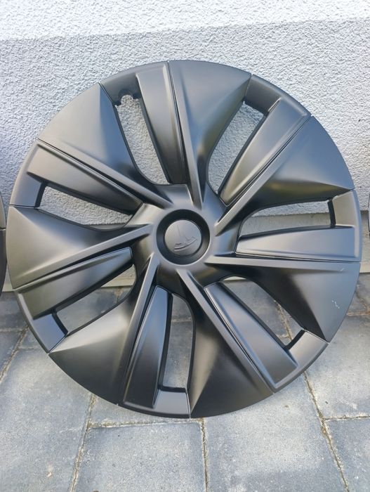 ковпаки tesla model Y R19 ідеал