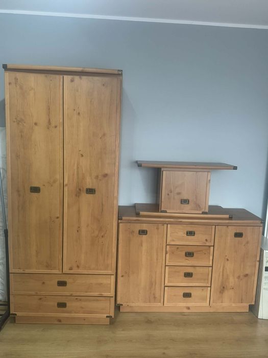 Zestaw mebli młodzieżowych