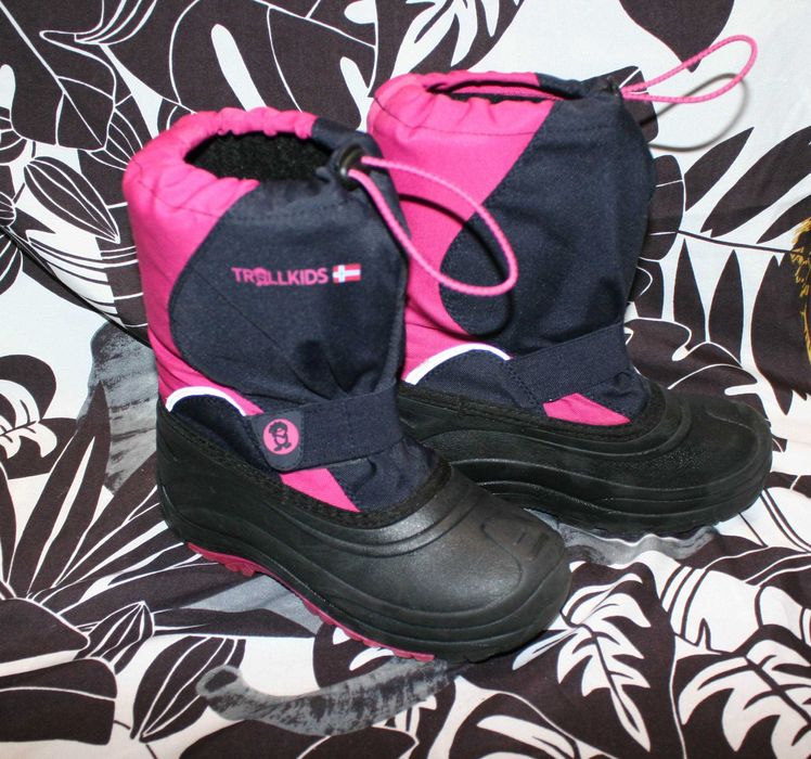 Теплі зимові чоботи Trollkids 35 р