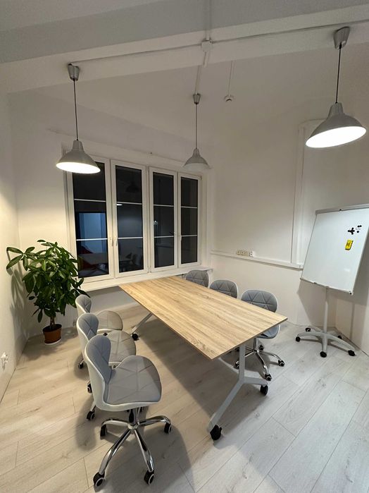 Sala konferencyjna na godziny do 6-10 osób. Centrum Warszawy