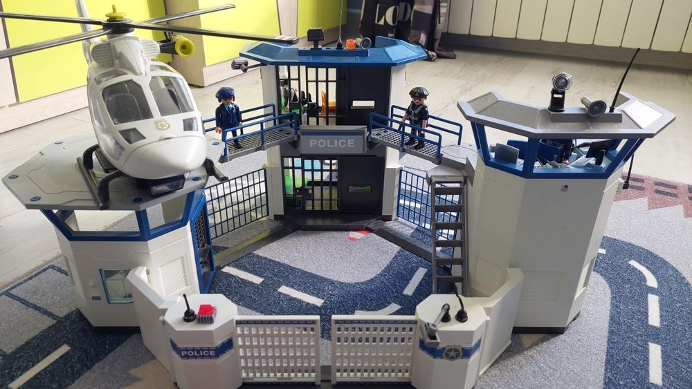 Playmobil komisariat policji