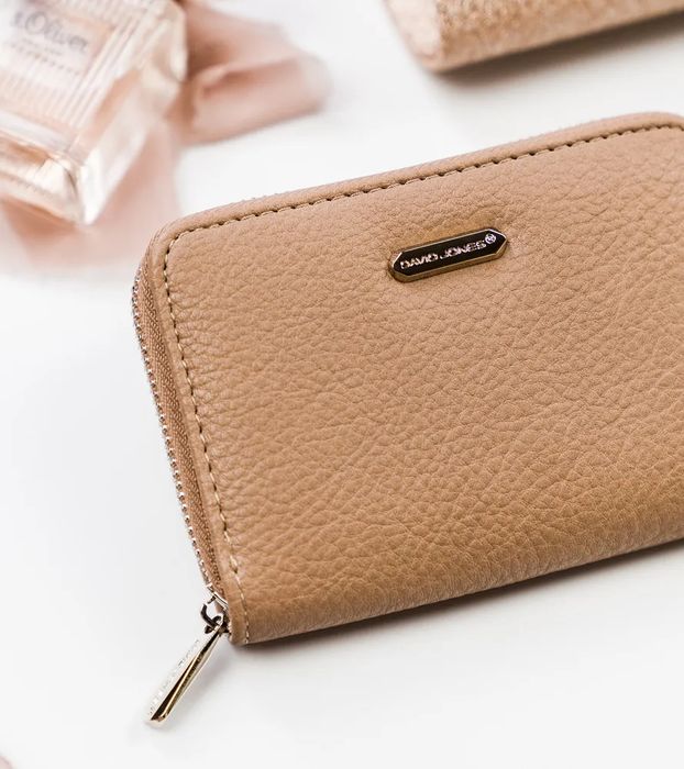 portfel damski z ziarnistej skóry eko zapinany suwakiem