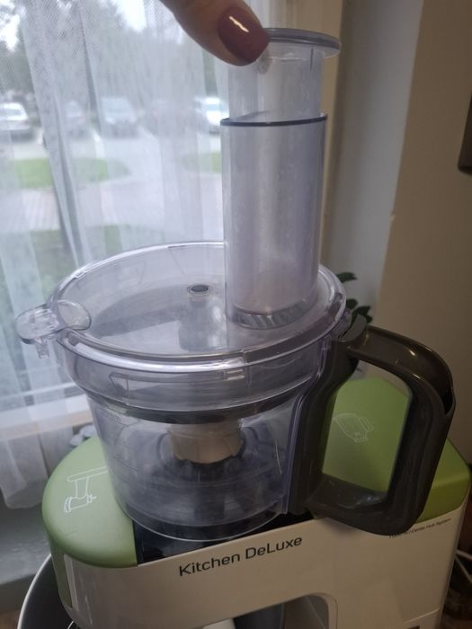 Robot kuchenny planetarny