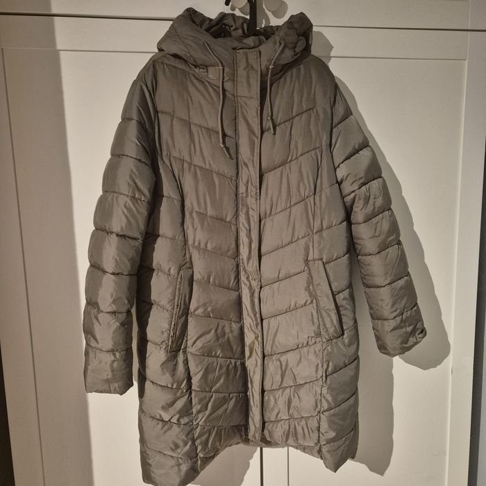 Płaszcz damski pikowany