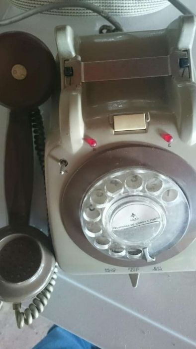 Telefone antigo