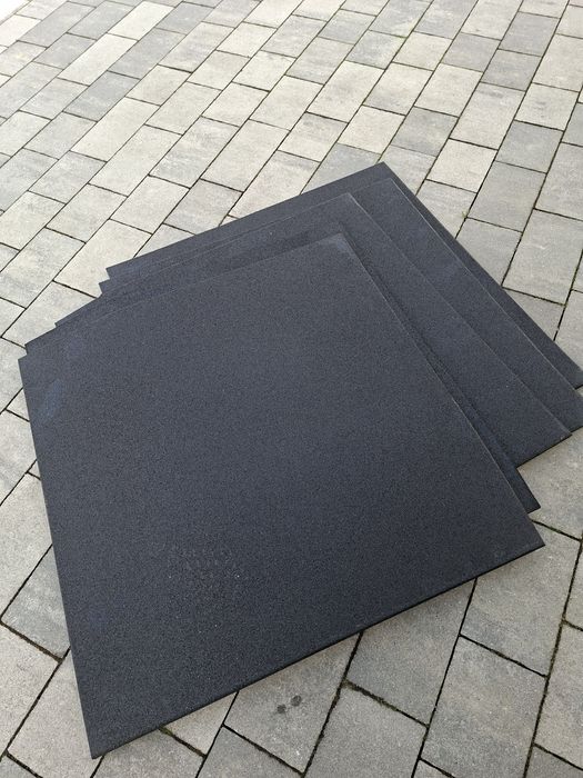 Maty gumowe 1mx1m x 15mm siłownia ,plac zabaw ,basen