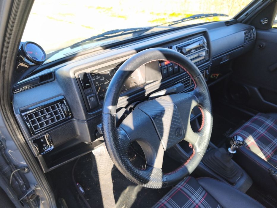 Volkswagen Golf 1.6 TD