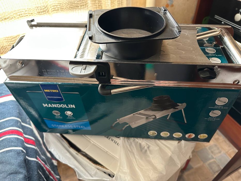 Професійна овочерізка (мандалина) Metro Professional