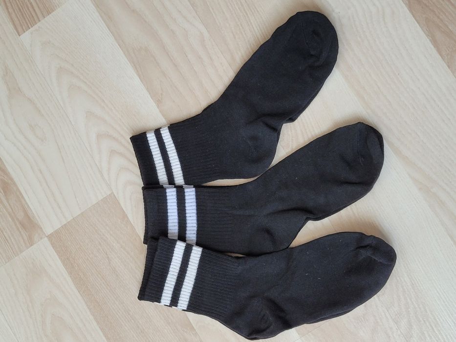 Czarne skarpety z białymi paskami socks 35-38 na siłownię do biegania