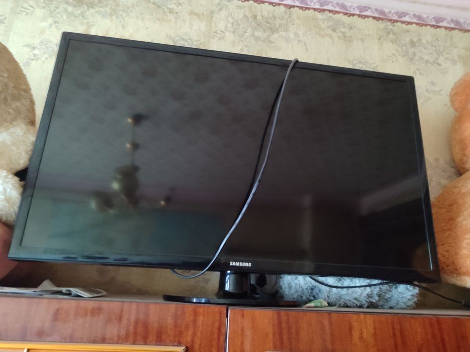 Продам телевизор Samsung 32"