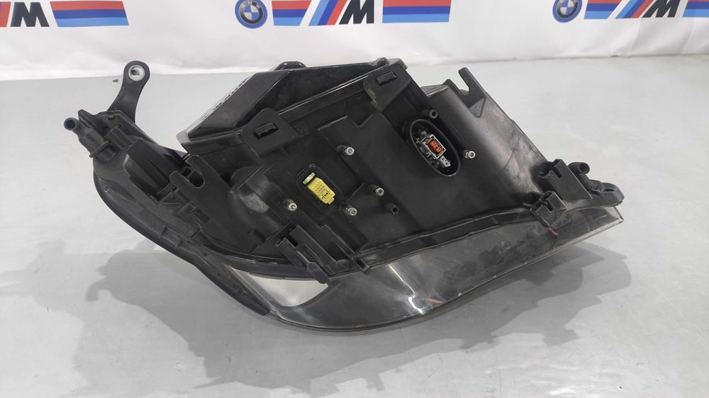 Farol BMW Serie 5 (E60/E61) Esquerdo Xénon Direcional Pré-LCI