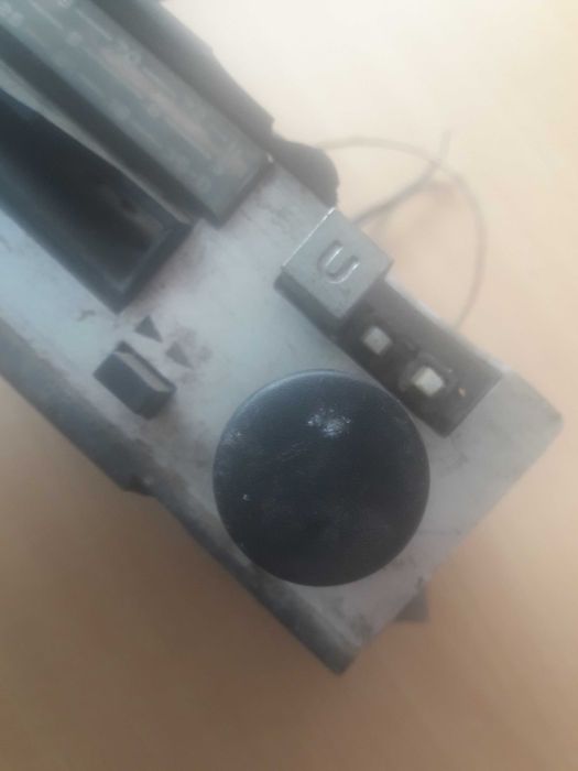 Zabytkowe radio samochodowe Unitra RP701