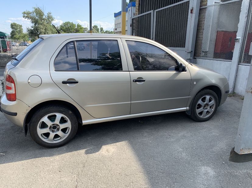 Продам Шкоду Фабію