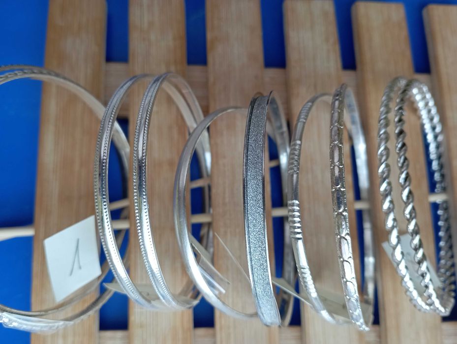 Bransoletki, metal 10 sztuk