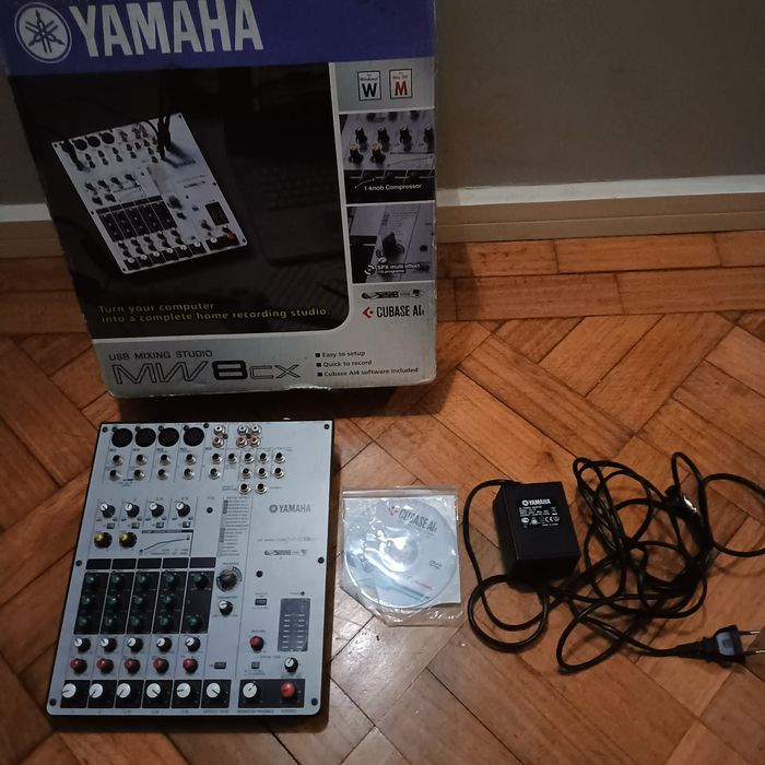 Mesa de mistura yamaha