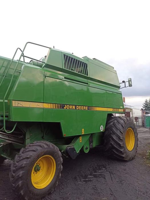 John Deere 2066John Deere kombajn zbożowy