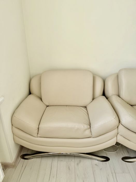 Комплект меблів Диван та два крісла