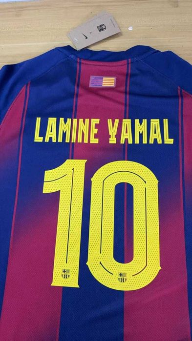 Camisolas e calção dos craques mundiais para criança