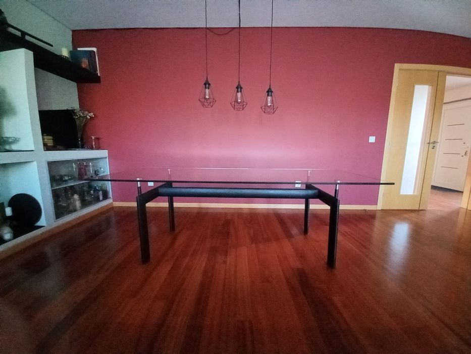 Mesa Design Le Corbusier Lc6 em Metal e Vidro Temperado