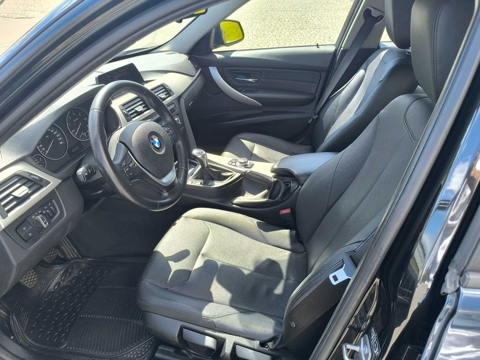 BMW 318 D Touring 2014