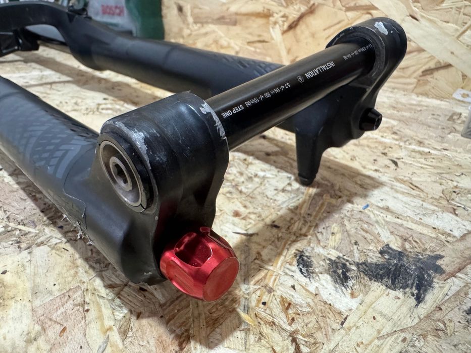 RockShox Boxxer team, 200mm travel (27,5)