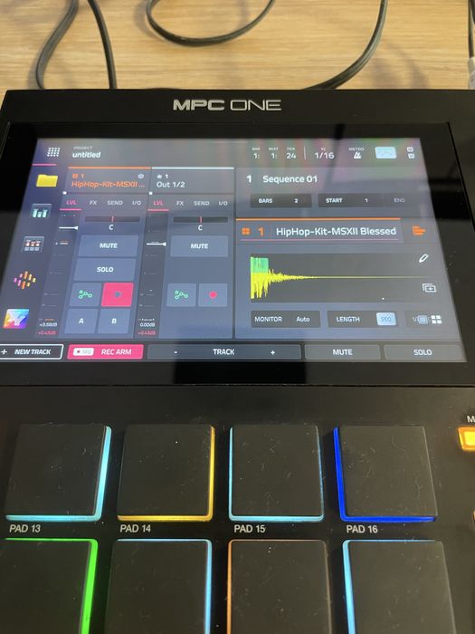 Akai mpc one (nie plus )